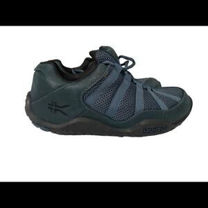 KURU Sneakers